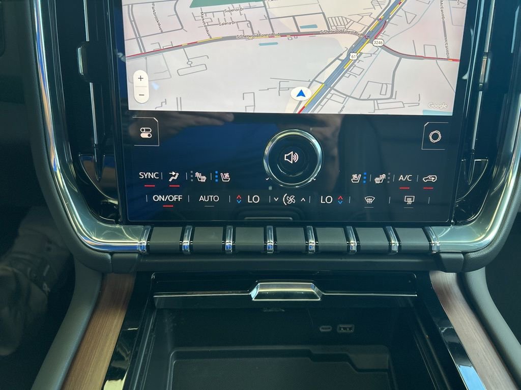 Used 2025 GMC Yukon Denali w/ Denali Reserve Package image 19