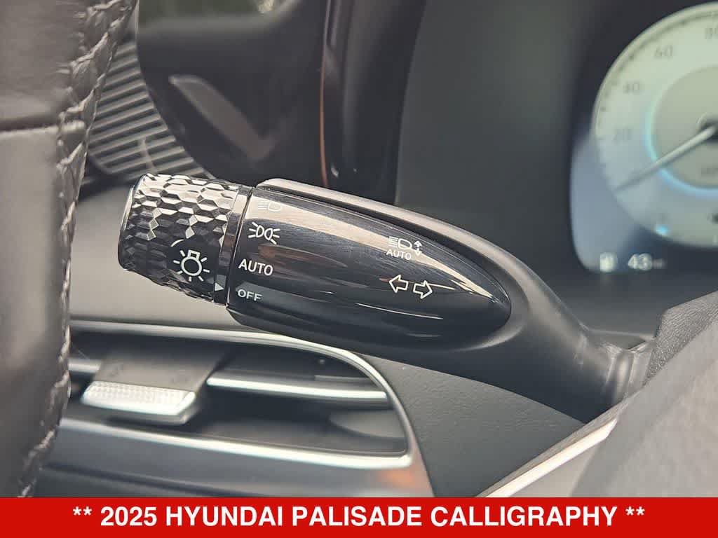 Used 2025 Hyundai Palisade Calligraphy AWD/4WD image 27