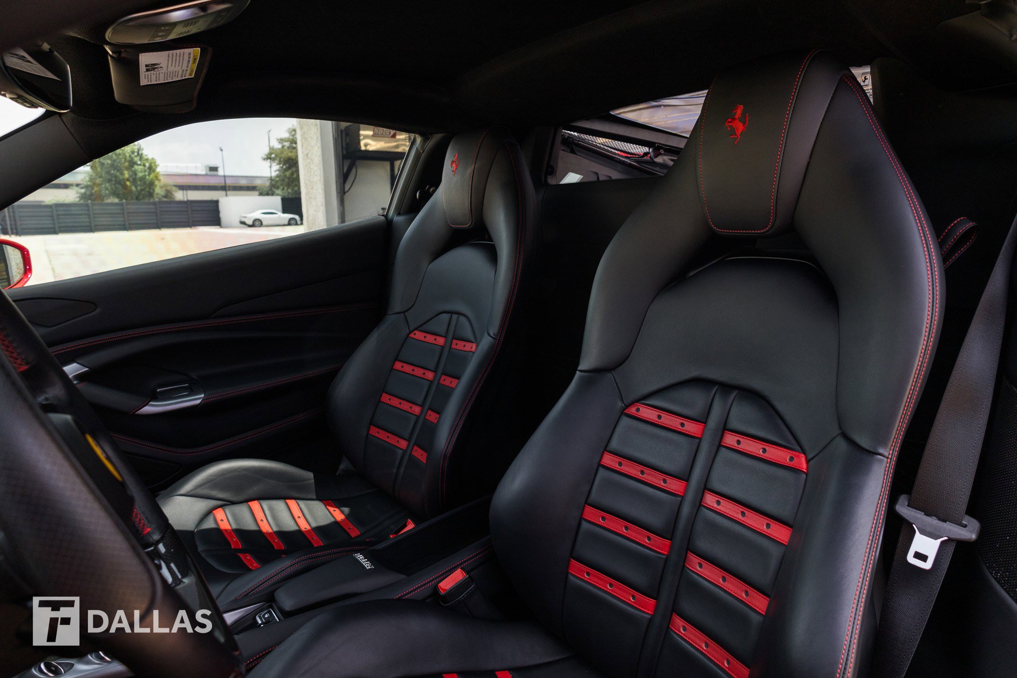Used 2020 Ferrari F8 Tributo RWD image 24