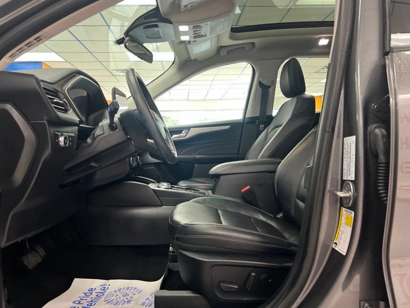 Used 2021 Ford Escape SEL w/ Technology Package AWD/4WD image 20