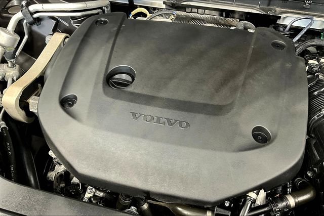 Used 2024 Volvo XC90 B6 Plus image 31