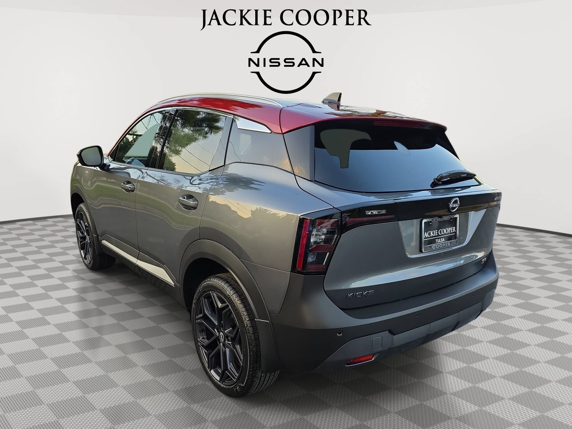 New 2026 Nissan Kicks SR FWD image 7