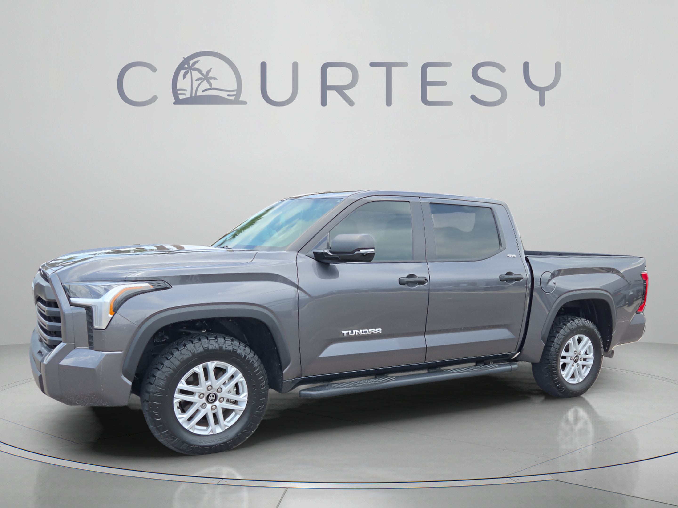 Certified 2025 Toyota Tundra SR5 w/ SR5 Convenience Package AWD/4WD image 1