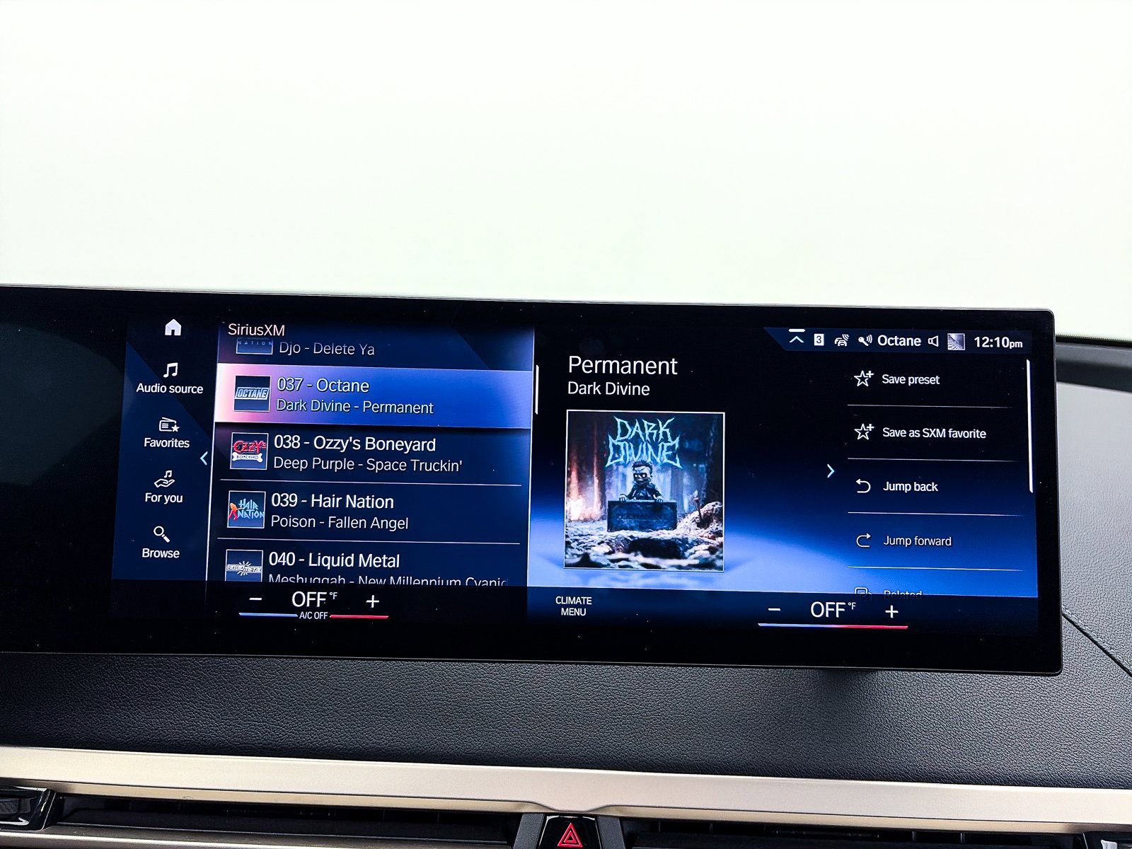 Used 2023 BMW iX xDrive50 w/ Sport Package image 24