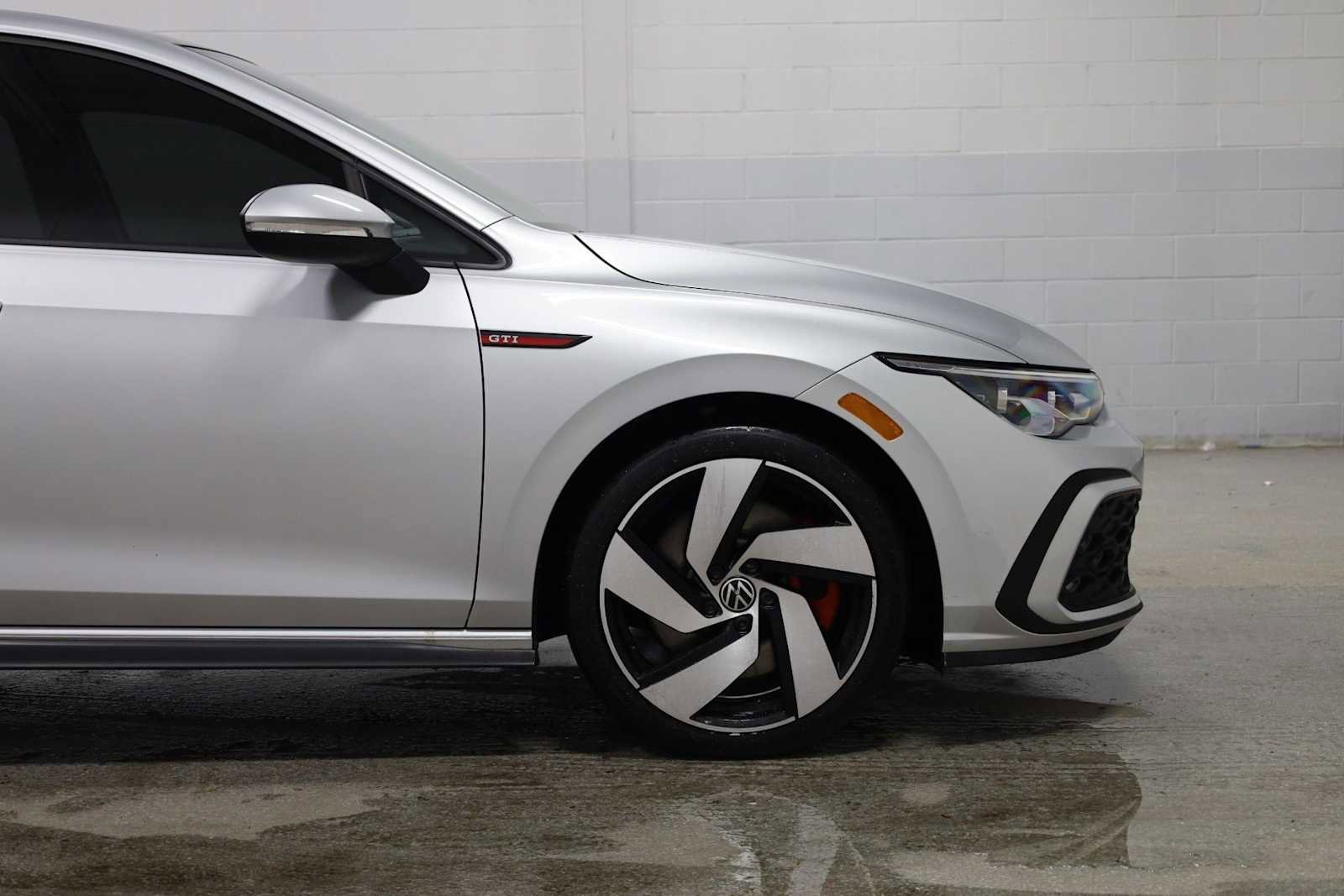 Used 2022 Volkswagen GTI SE image 11