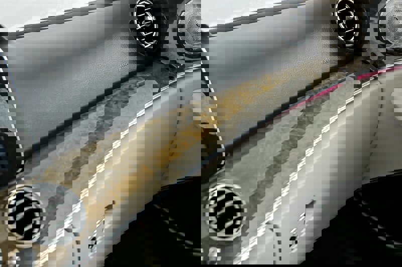 Used 2017 Mercedes-Benz E 300 4MATIC image 34