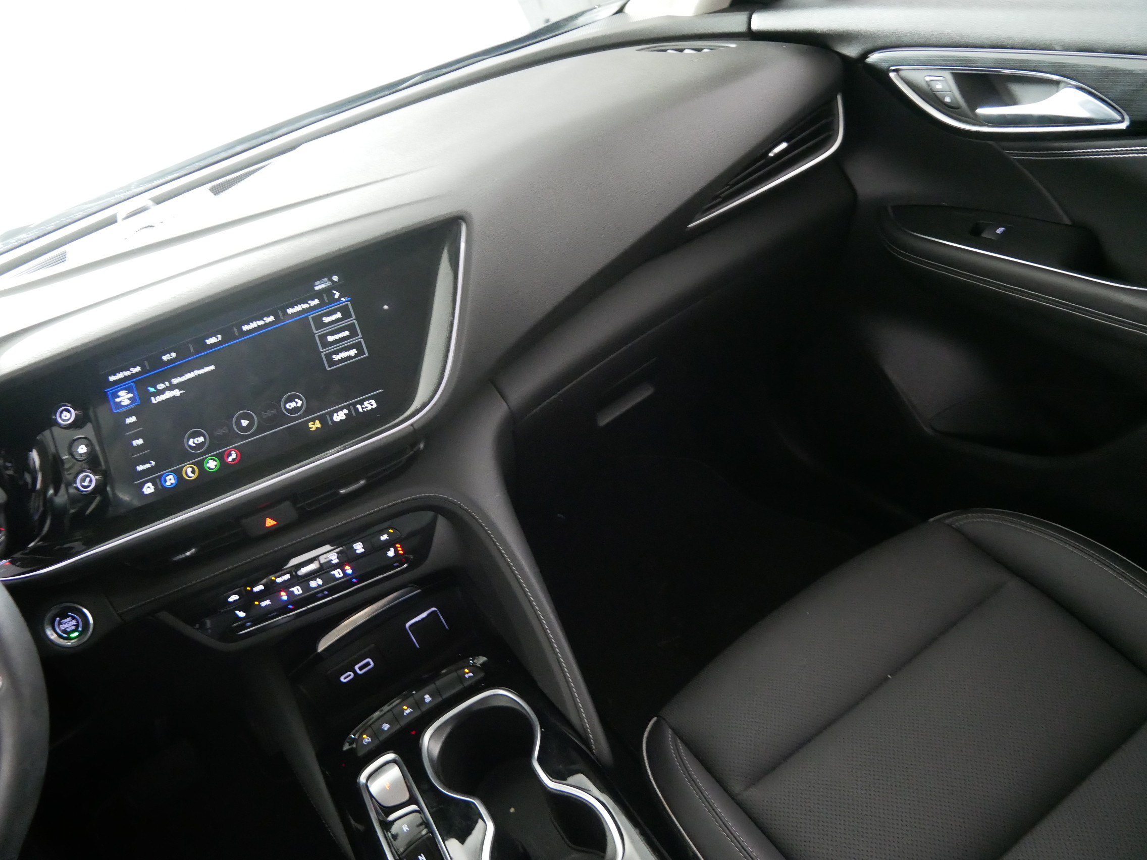 Used 2023 Buick Envision Essence AWD/4WD image 11