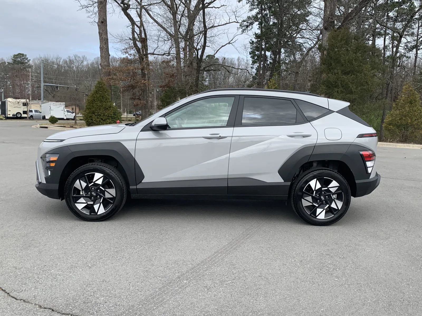 Used 2025 Hyundai Kona SEL image 4