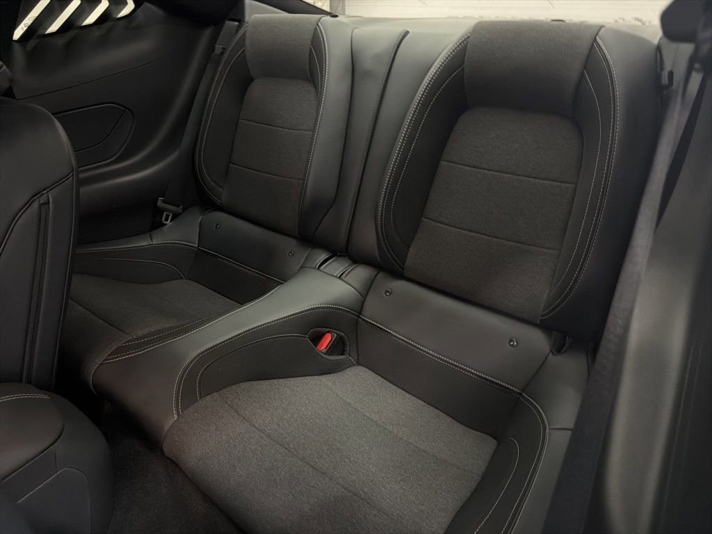 Used 2025 Ford Mustang Coupe image 19