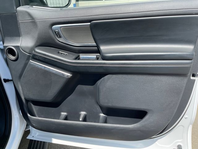 Used 2025 Ford Expedition Platinum AWD/4WD image 47