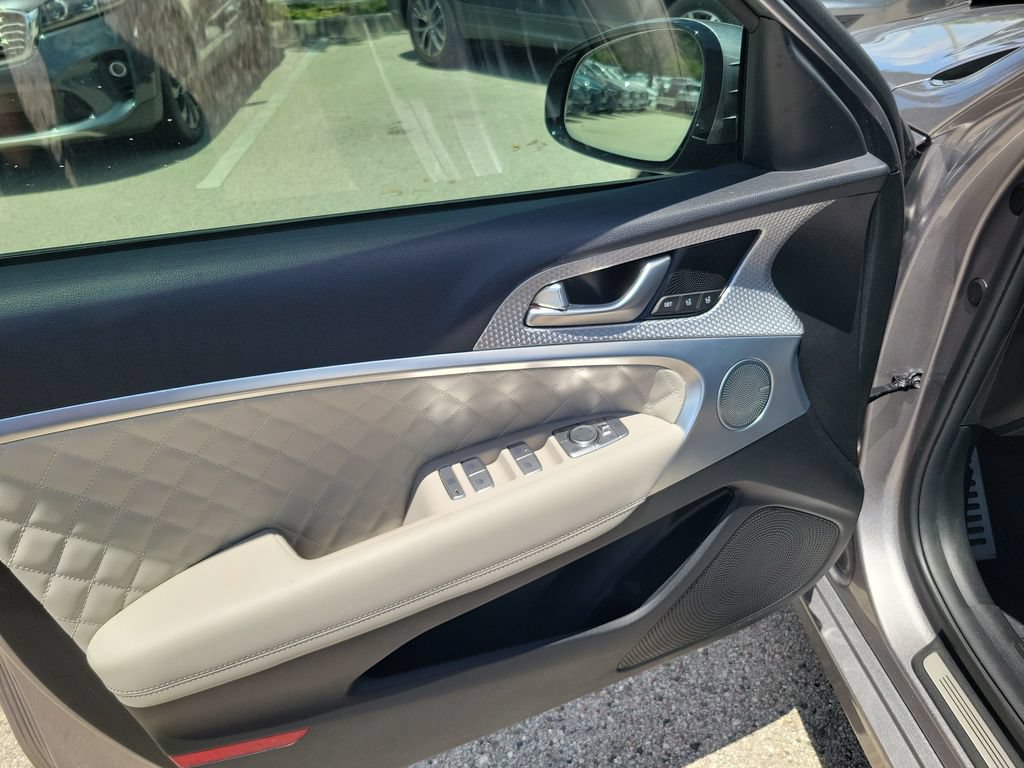 Used 2023 Genesis G70 3.3T w/ Sport Prestige Package RWD image 20