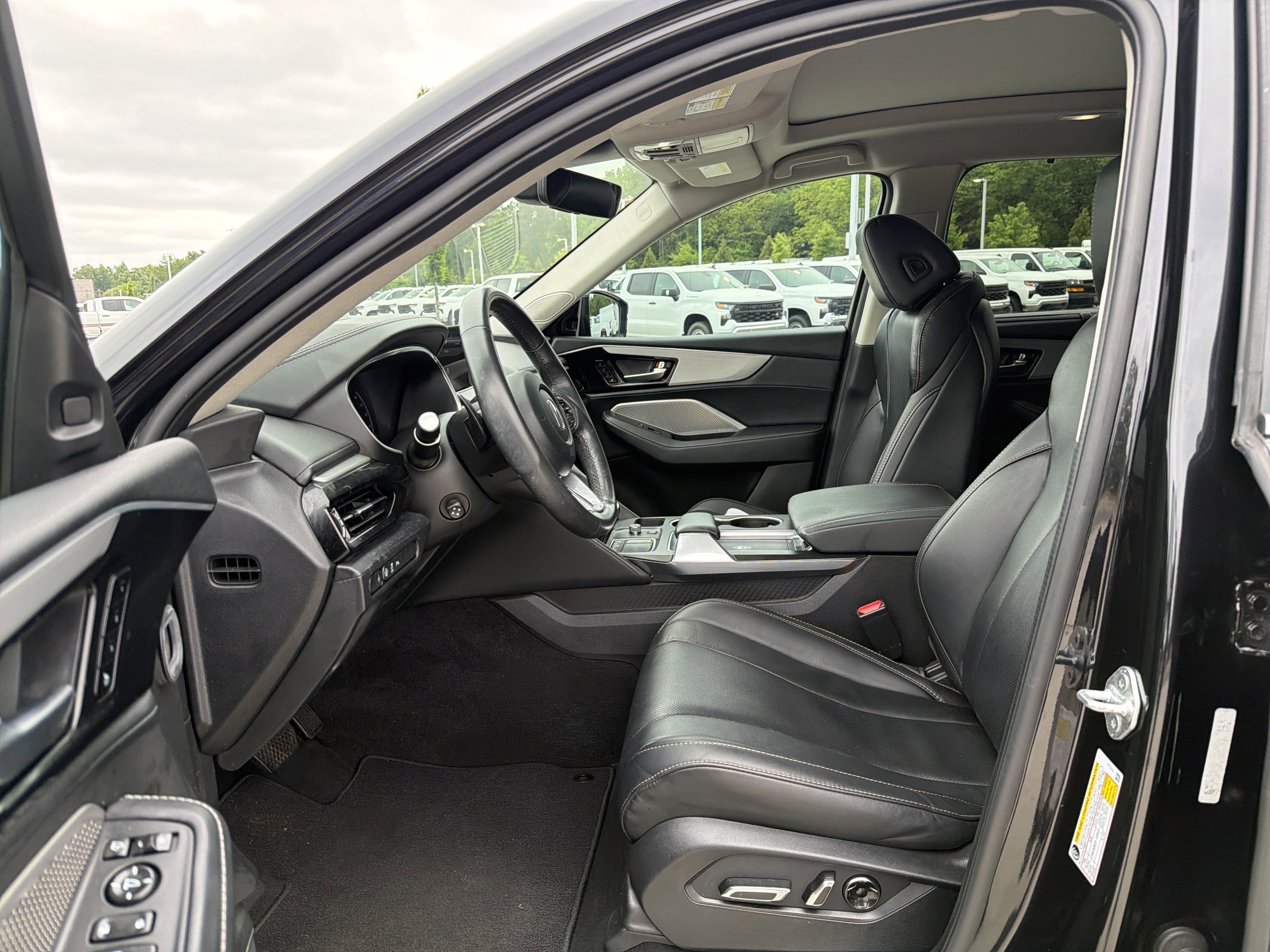 Used 2023 Acura MDX FWD w/ Technology Package image 16