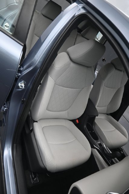 Used 2025 Toyota Corolla Cross L FWD image 16