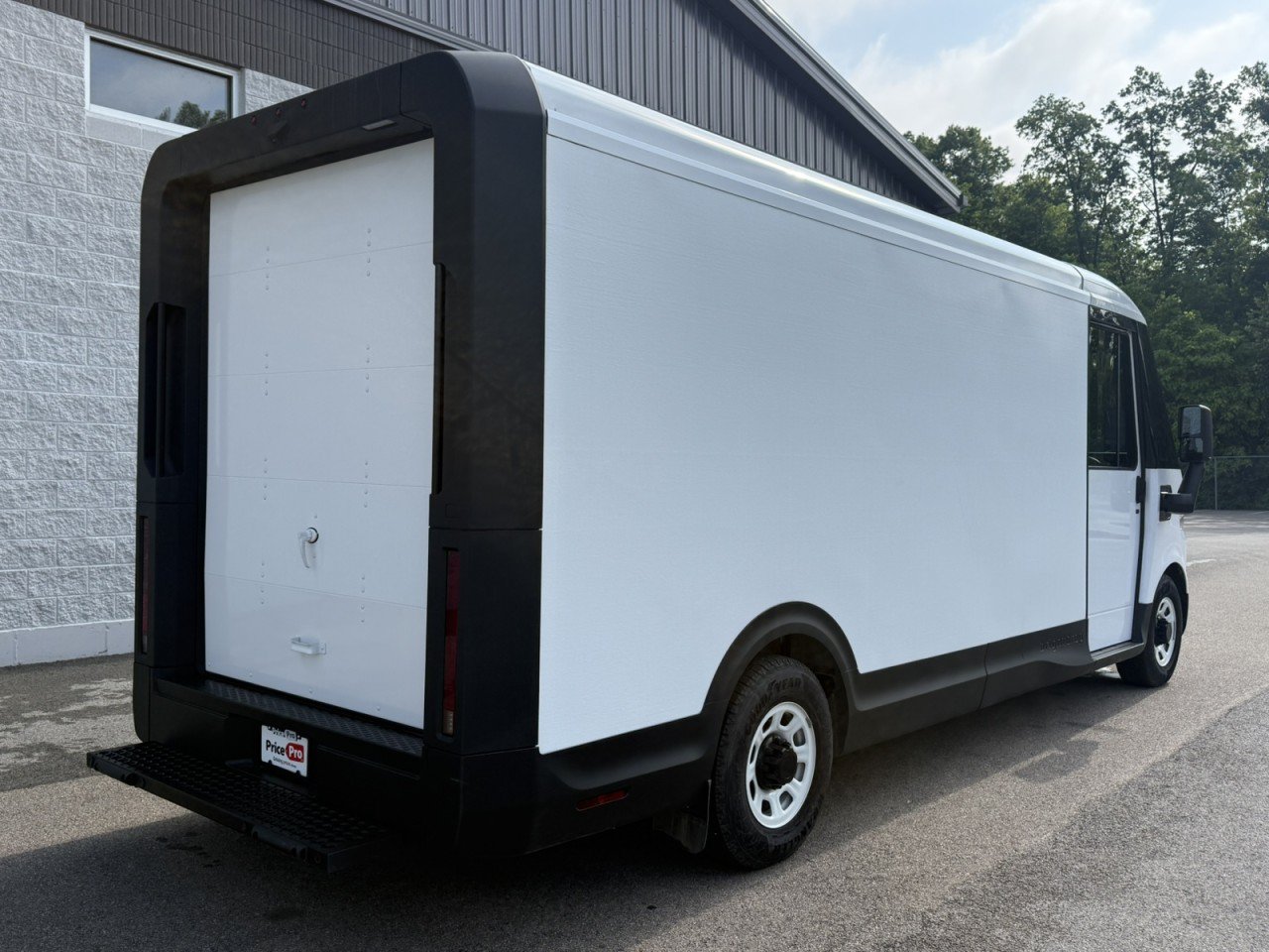 Used 2025 Chevrolet Brightdrop 600 FWD image 9