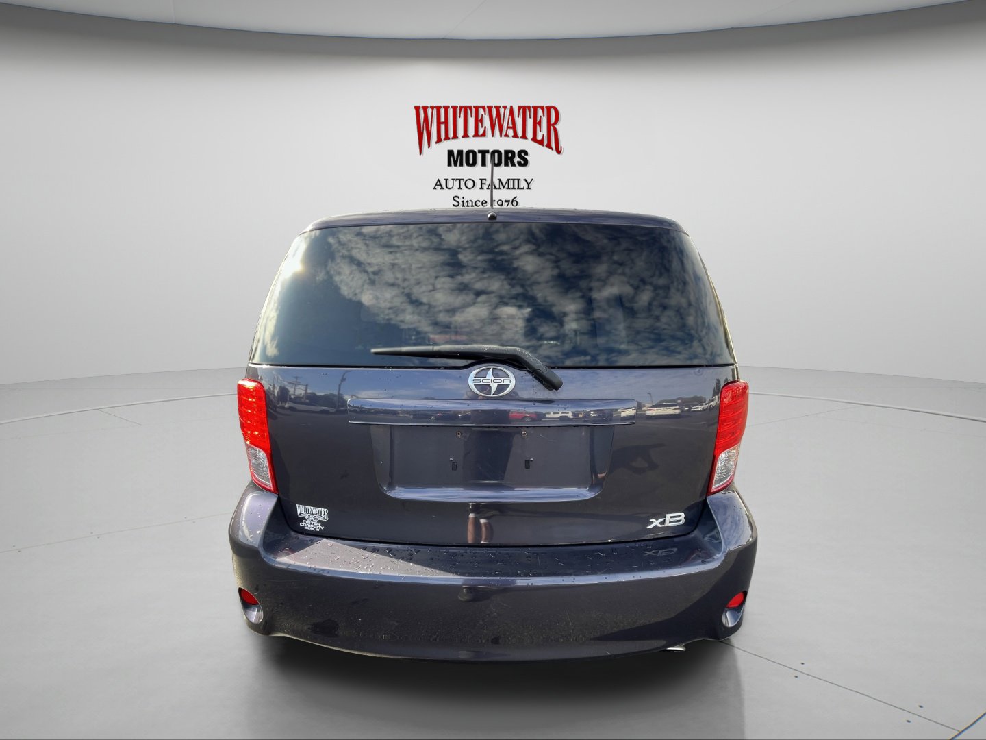 Used 2012 Scion xB FWD image 5