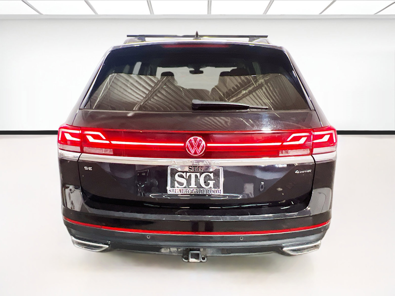 Used 2024 Volkswagen Atlas SE AWD/4WD image 5