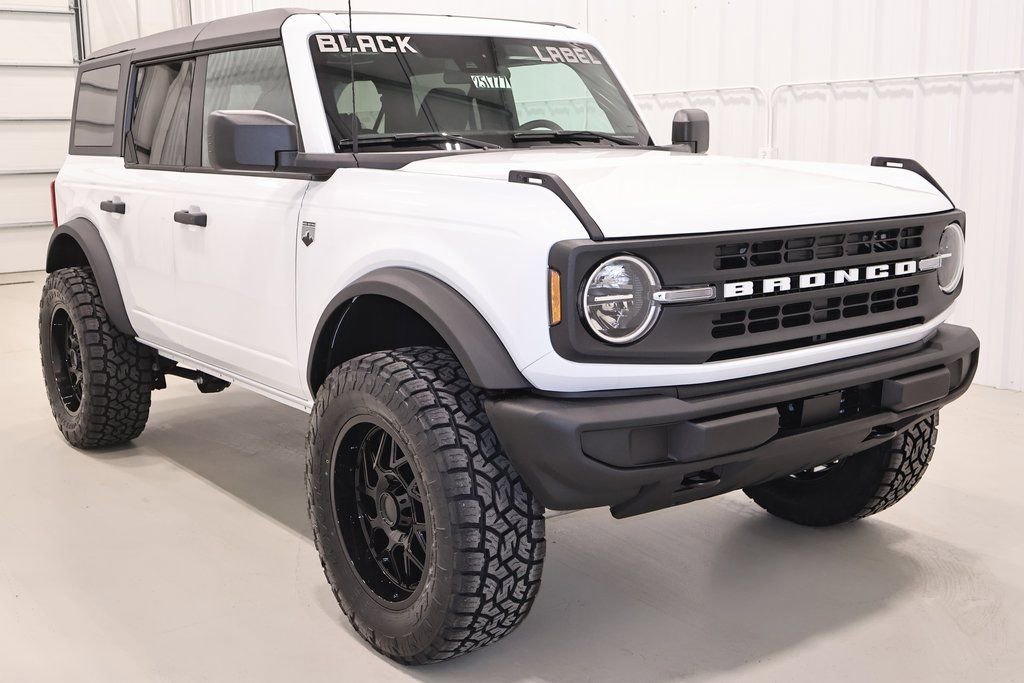 New 2025 Ford Bronco Big Bend image 2