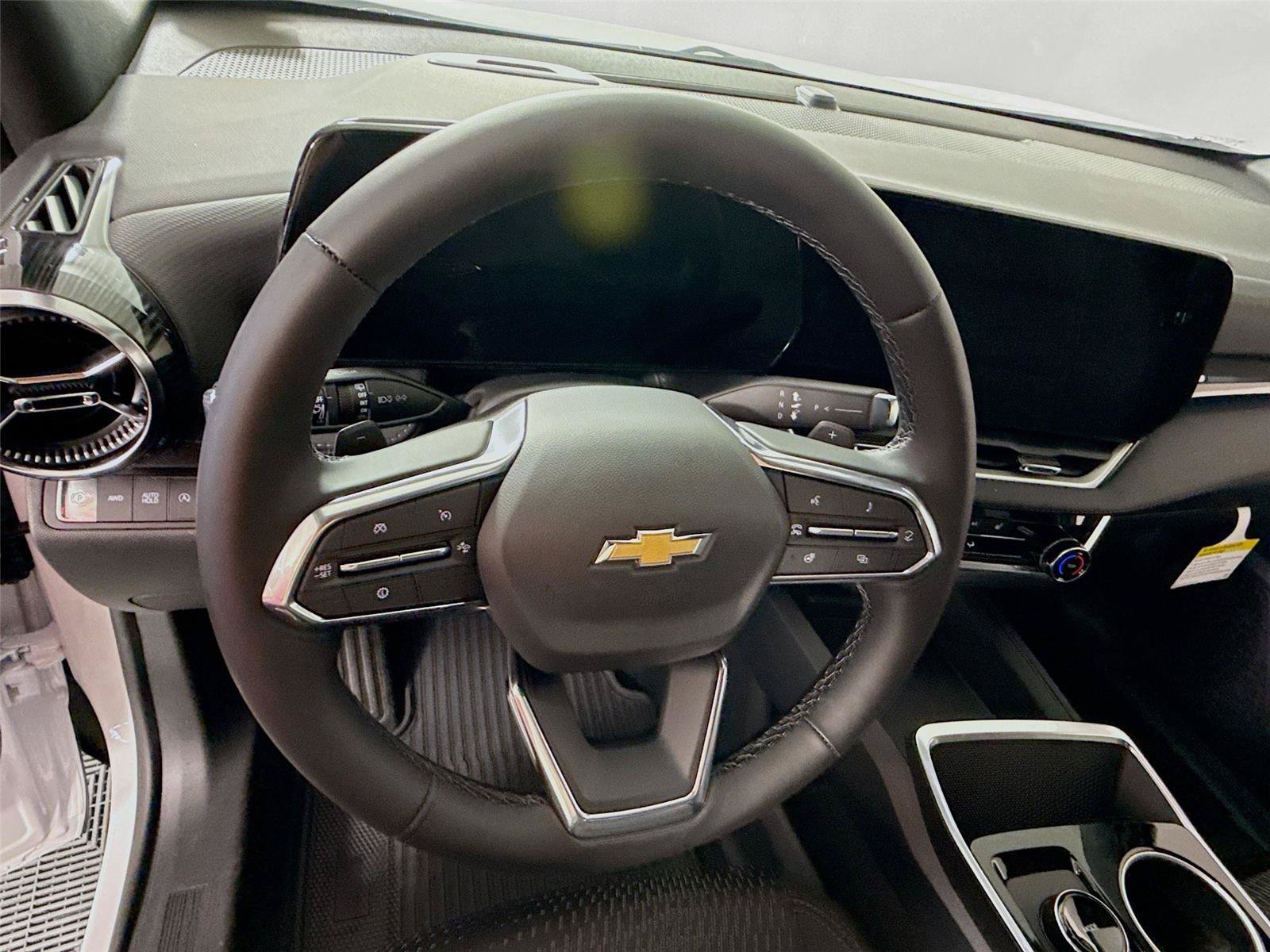 New 2026 Chevrolet Equinox LT AWD/4WD image 5