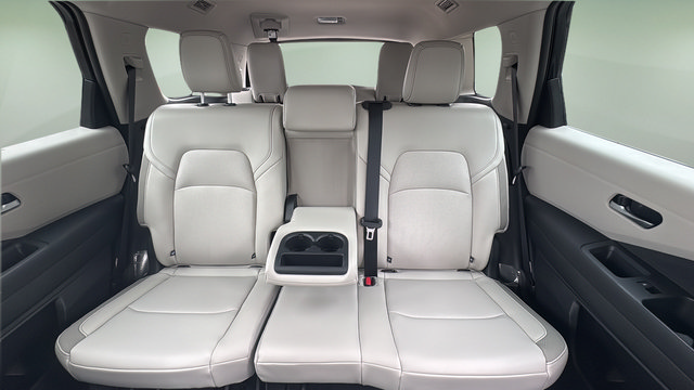 New 2026 Nissan Pathfinder SL AWD/4WD image 16