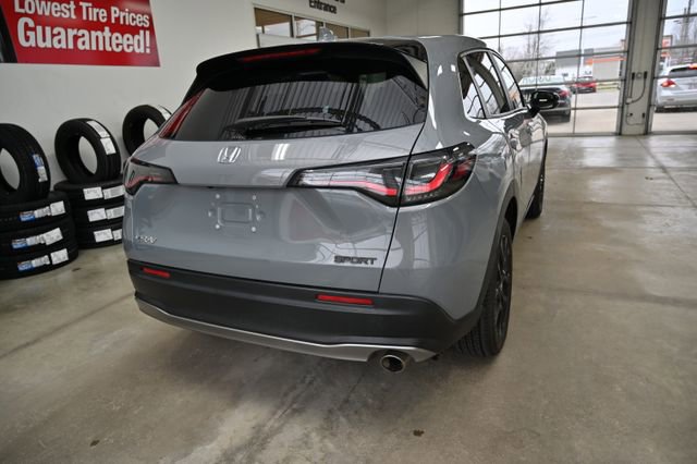 Used 2023 Honda HR-V Sport image 6