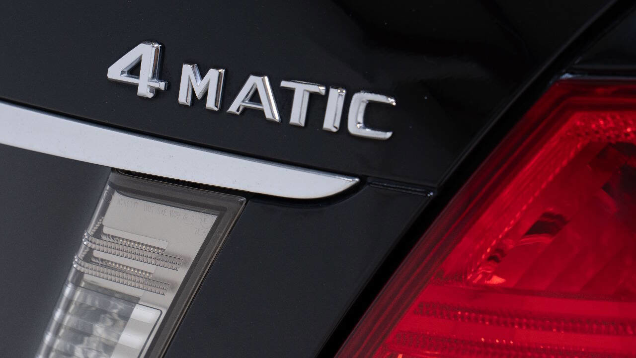 Used 2013 Mercedes-Benz CL 550 4MATIC w/ Sport Pkg image 15