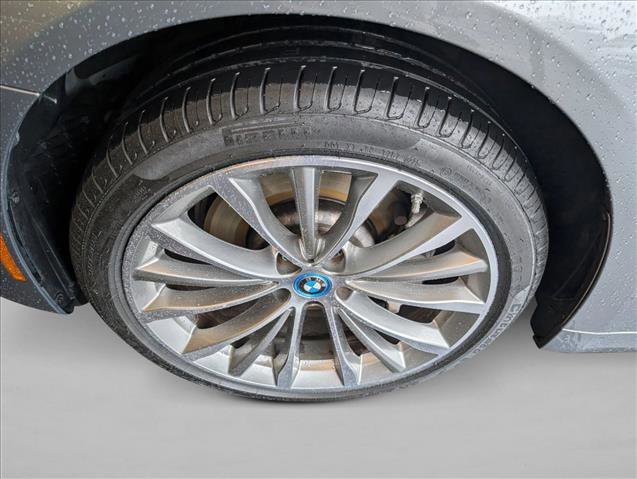 Certified 2023 BMW 530e xDrive w/ Convenience Package image 24