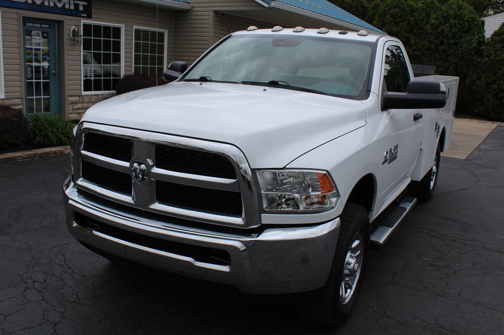 Used 2018 RAM 3500 Tradesman w/ Chrome Appearance Group AWD/4WD image 12
