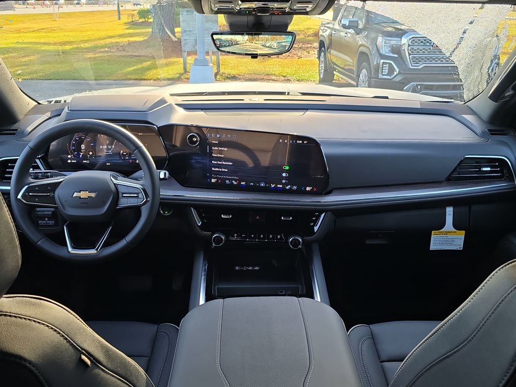 New 2026 Chevrolet Suburban Premier image 12