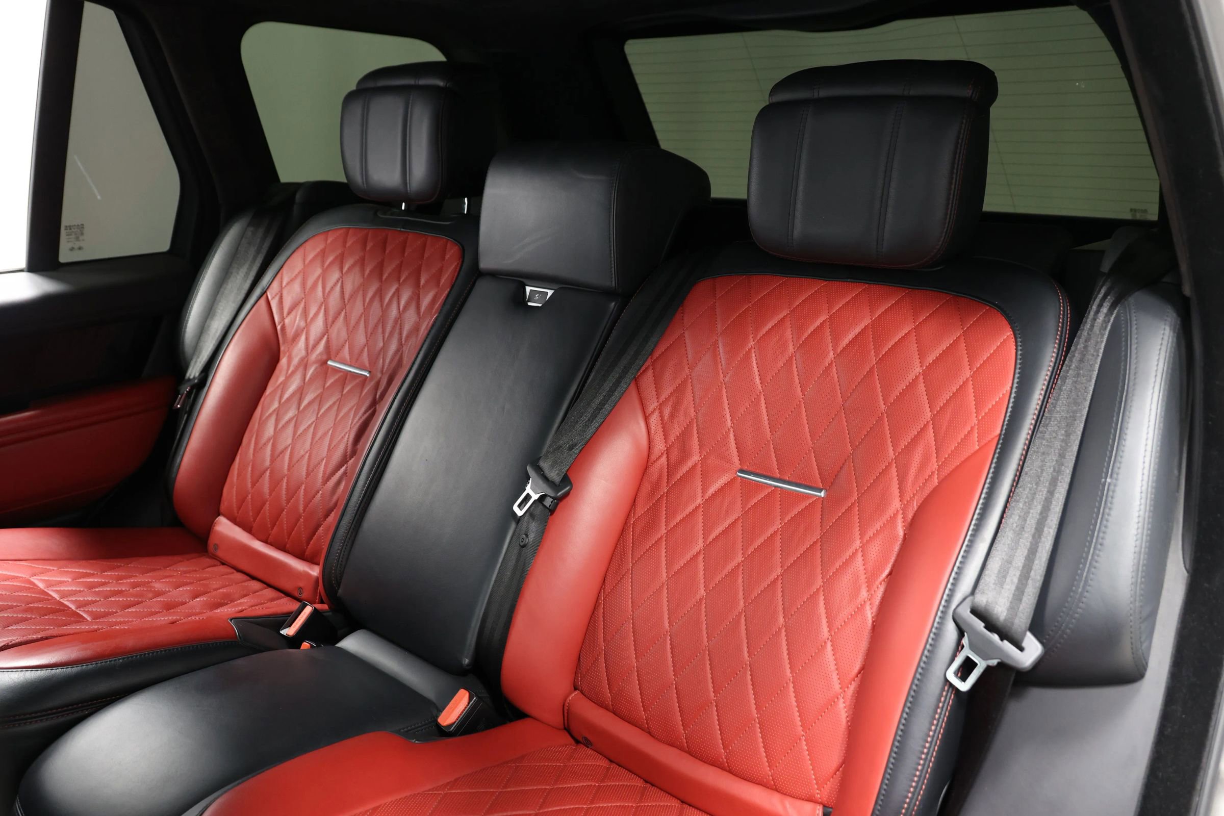 Used 2020 Land Rover Range Rover SV Autobiography Dynamic image 3