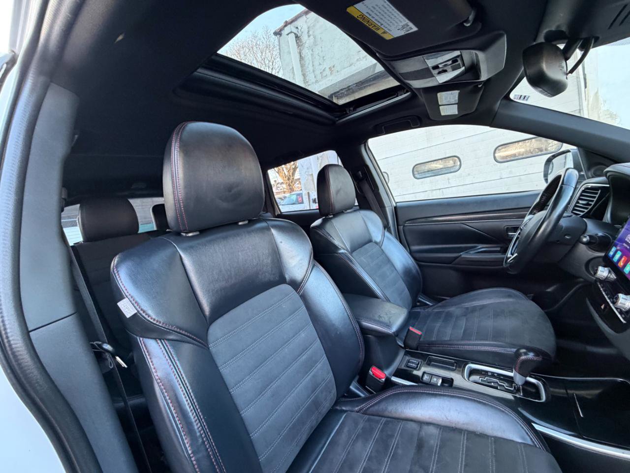 Used 2020 Mitsubishi Outlander LE FWD image 39