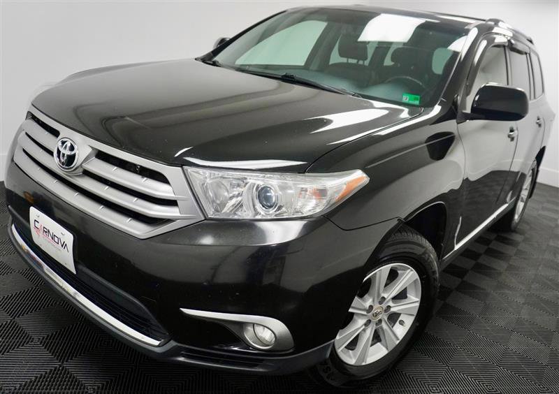 Used 2011 Toyota Highlander SE w/ Tow Pkg AWD/4WD image 55