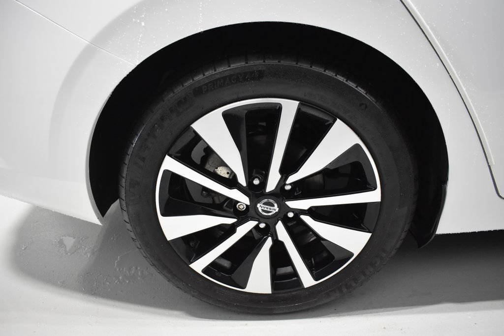 Certified 2023 Nissan Sentra SV w/ SV Premium Package FWD image 10