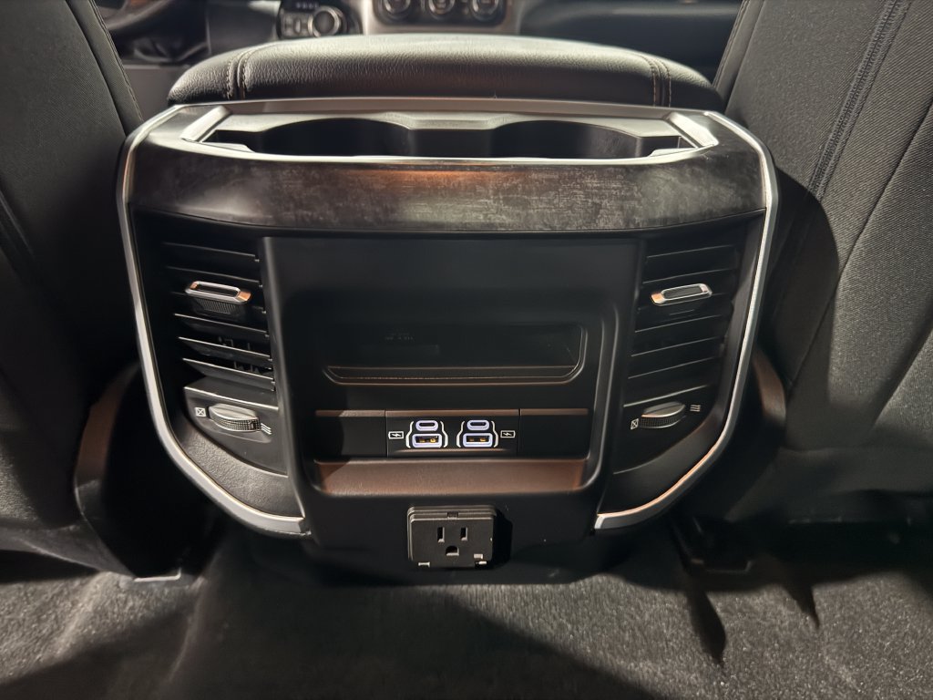 Used 2022 RAM 1500 Big Horn AWD/4WD image 36