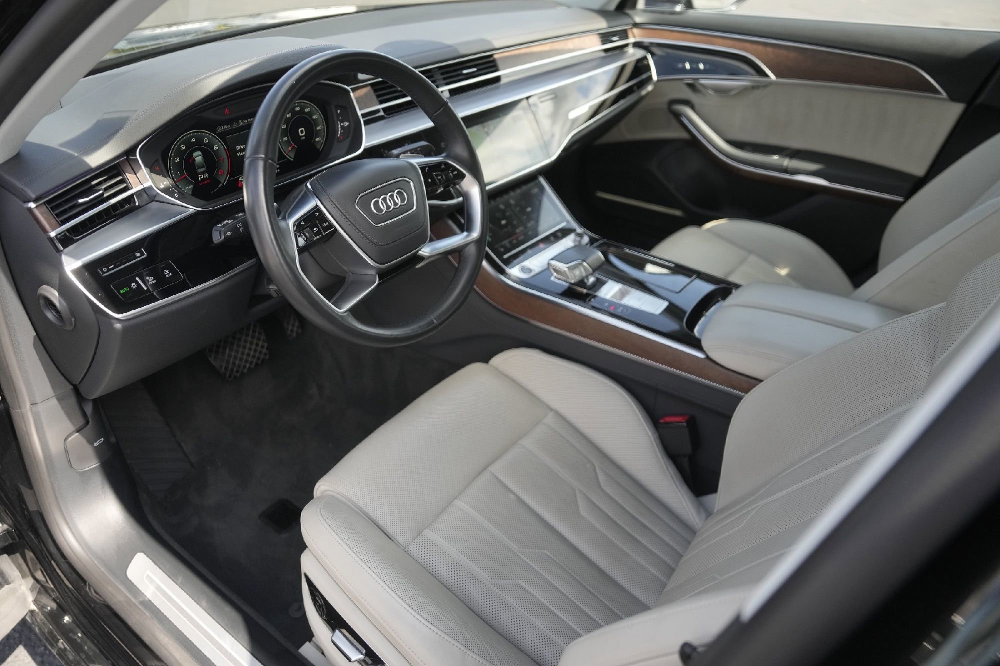Certified 2022 Audi A8 L 3.0T image 8