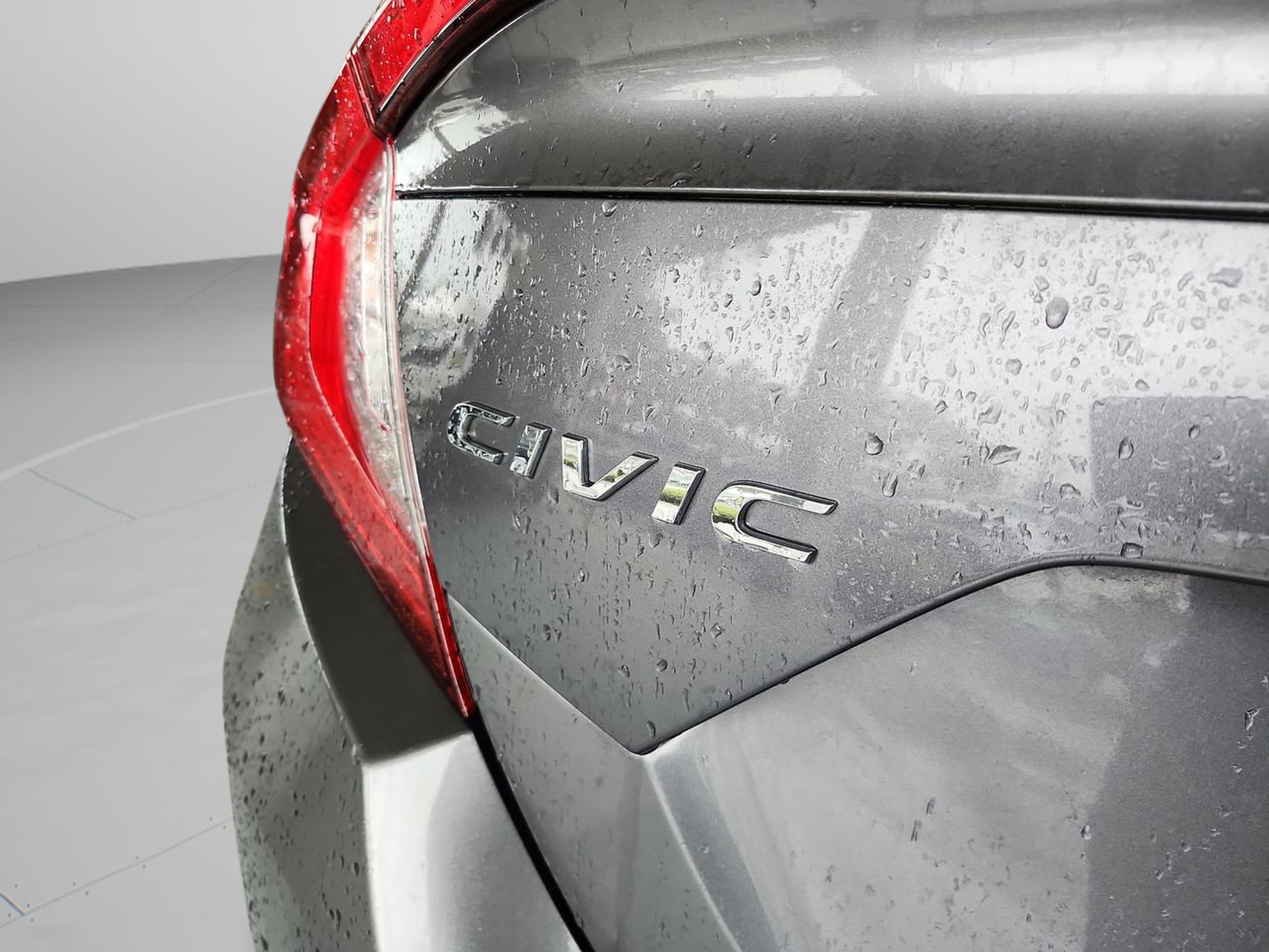 Used 2018 Honda Civic EX image 31