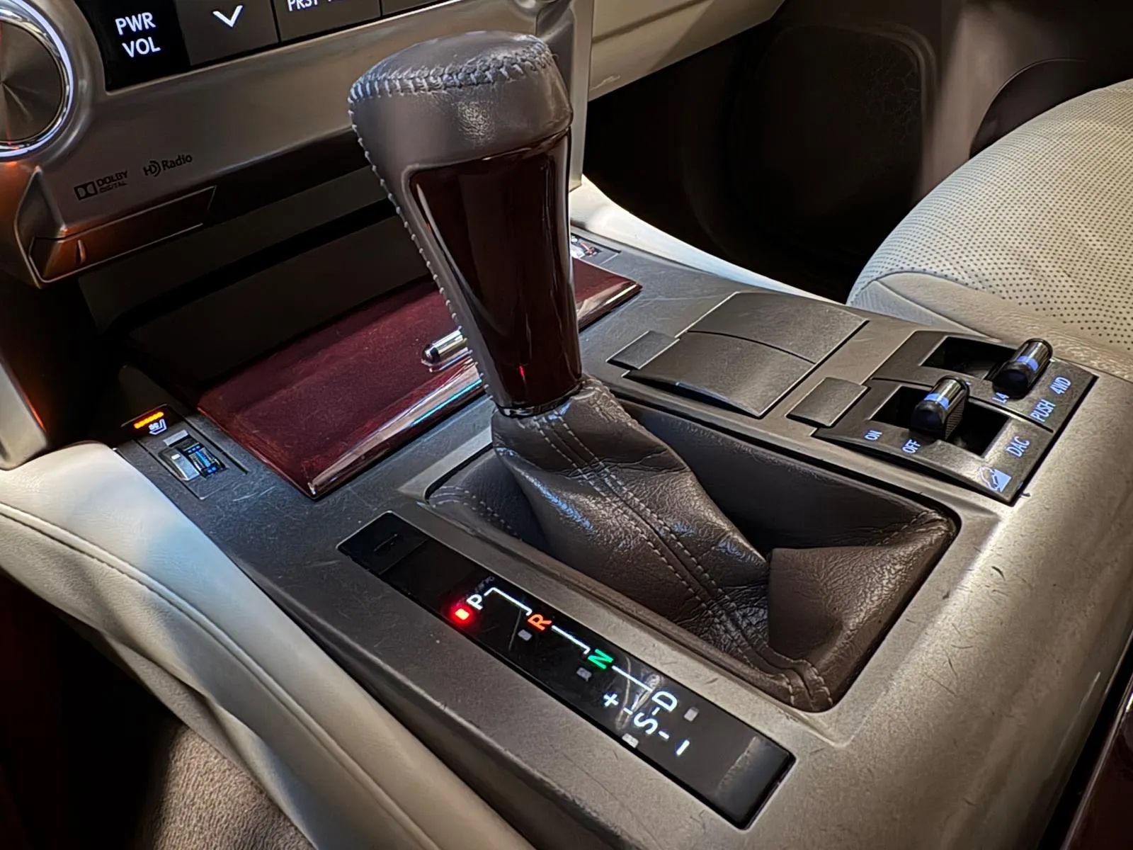 Used 2016 Lexus GX 460 w/ Premium Package image 45