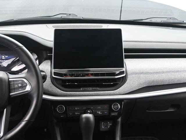 Used 2022 Jeep Compass Latitude w/ Convenience Group image 25