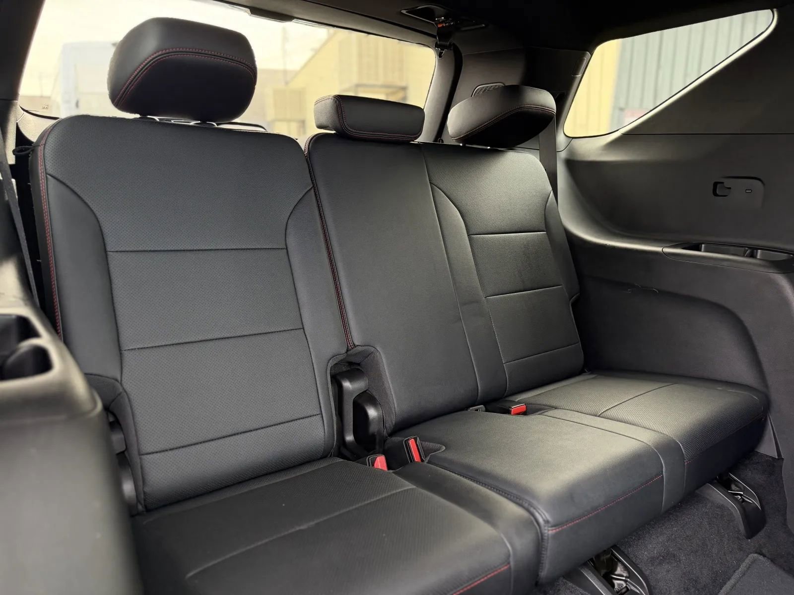 Used 2024 Chevrolet Traverse RS image 19