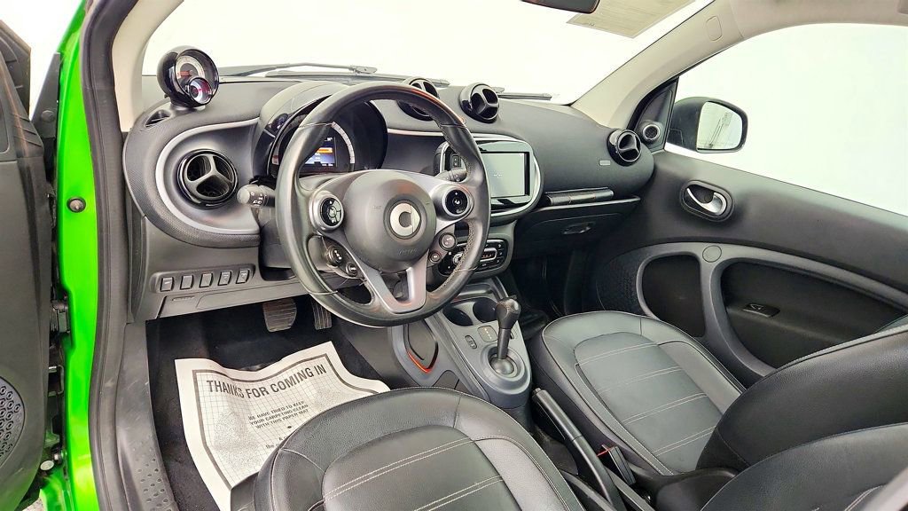 Used 2017 smart fortwo electric drive RWD image 11