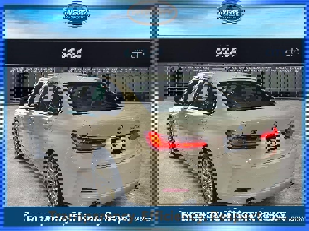 Used 2023 BMW 330i xDrive Sedan w/ Premium Package image 5