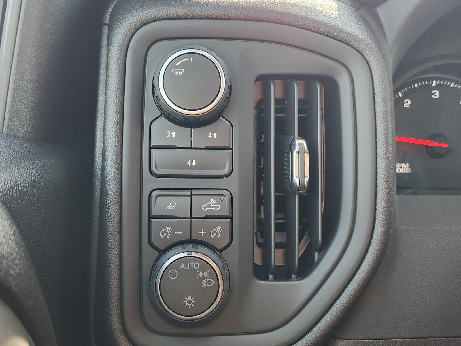 New 2026 Chevrolet Silverado 2500 Custom w/ Custom Value Package image 15