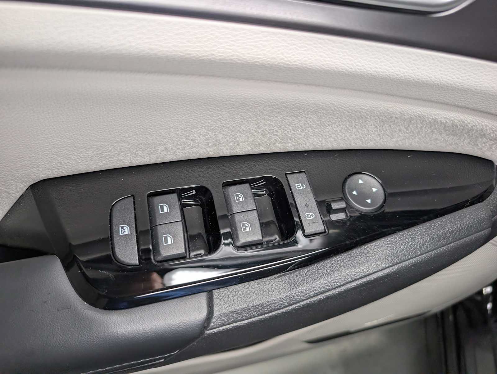 Used 2023 Kia Sportage EX FWD image 33
