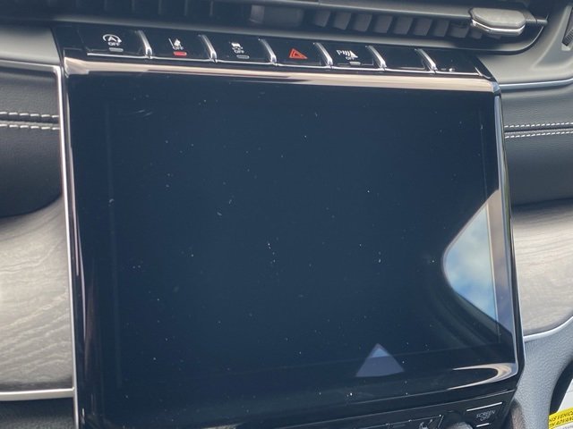 New 2025 Jeep Grand Cherokee Limited w/ Black Appearance Package image 20