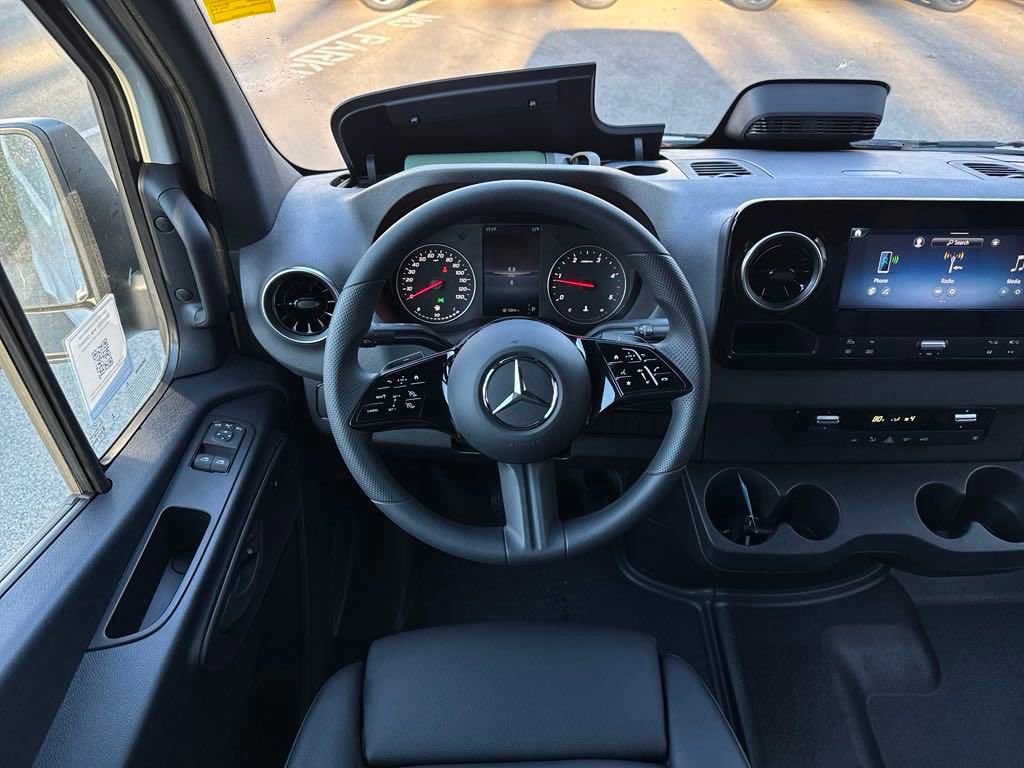 New 2025 Mercedes-Benz Sprinter 2500 image 13