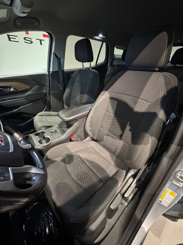 Used 2021 GMC Terrain SLE FWD image 15