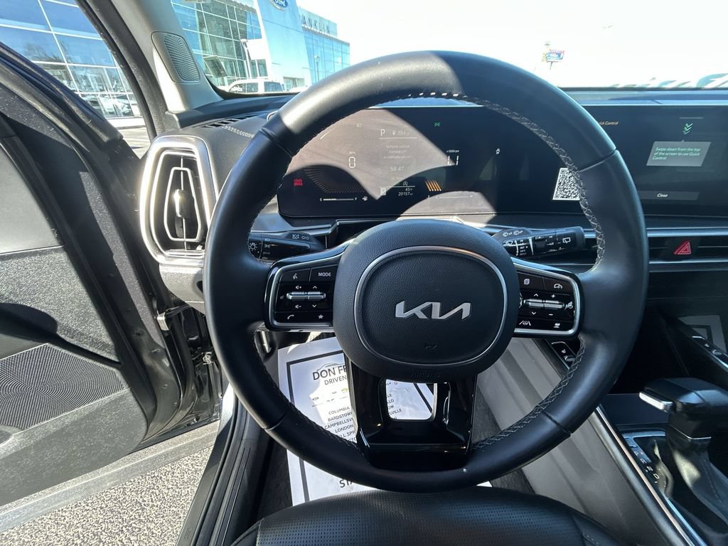 Used 2025 Kia Sorento S FWD image 22