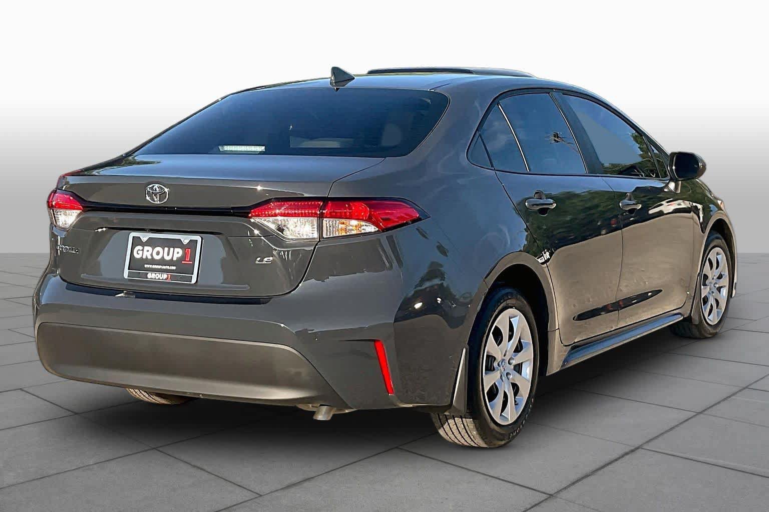 Used 2026 Toyota Corolla LE FWD image 13