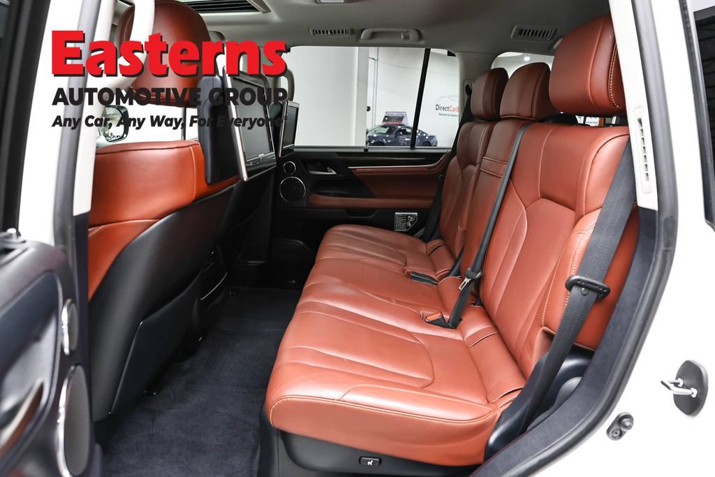 Used 2018 Lexus LX 570 4WD w/ Luxury Package image 26