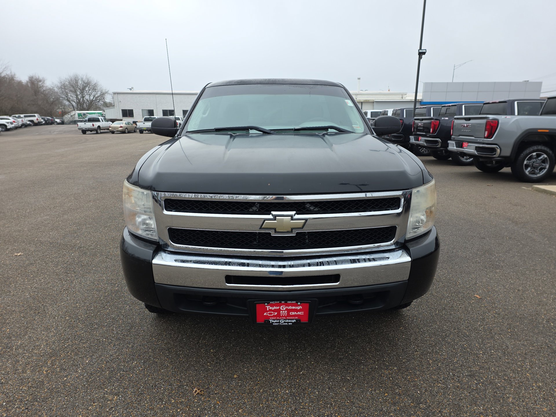 Used 2010 Chevrolet Silverado 1500 W/T w/ LS Package image 3