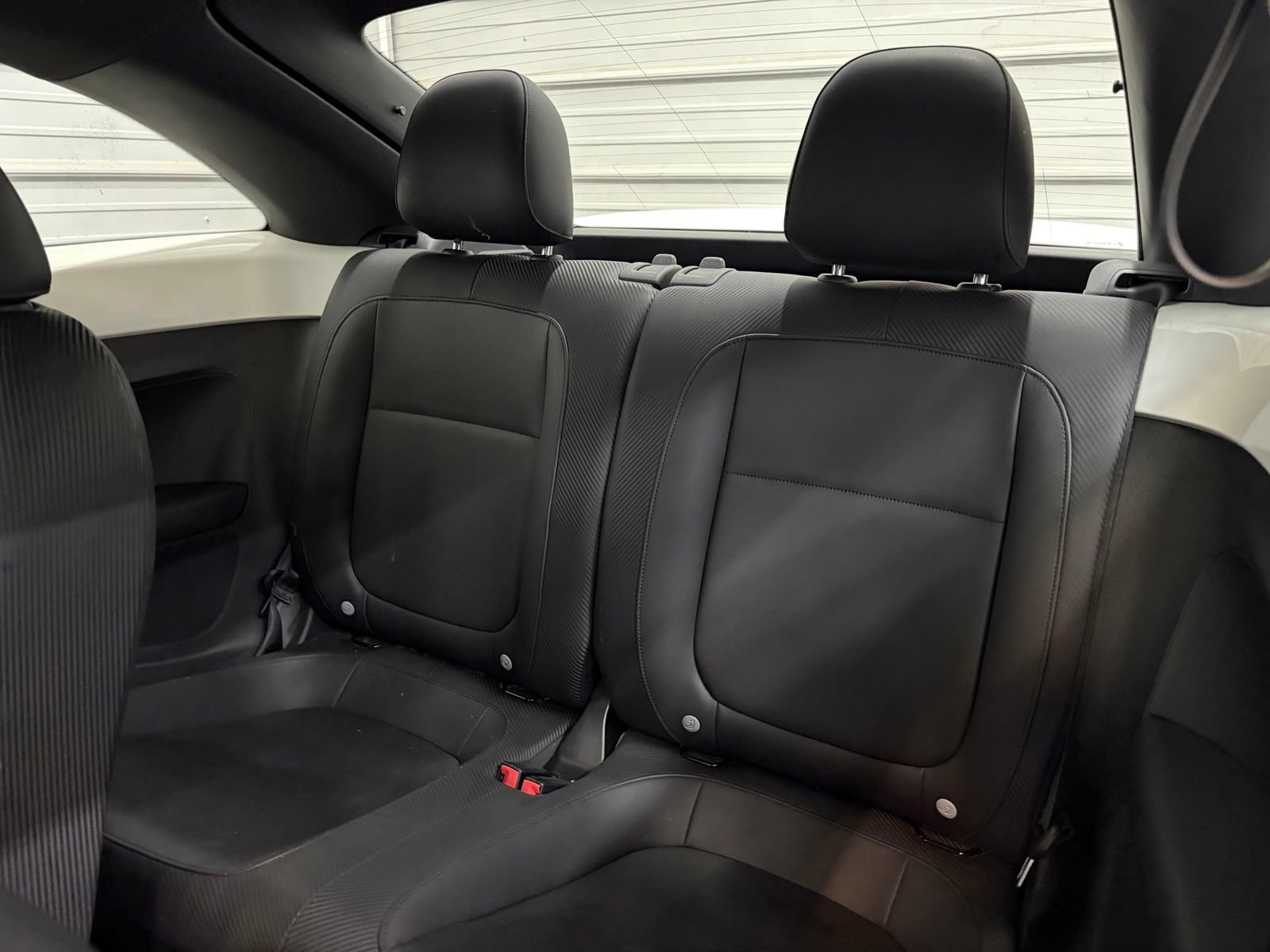 Used 2013 Volkswagen Beetle TDI FWD image 24